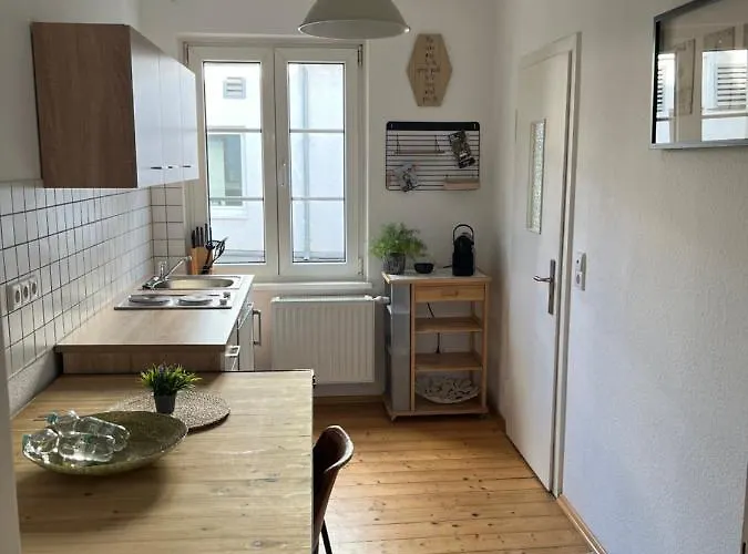 Stilvolle Altstadtwohnung Mit 2 Schlafzimmern * Coblença